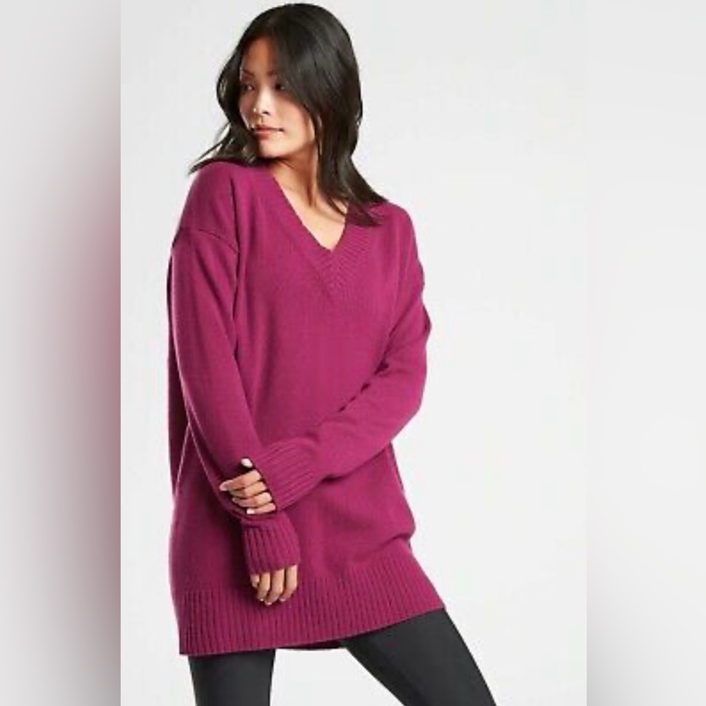 Athleta Wool Cashmere V-Neck Tunic Sweater Mulberry Oversized Soft Cozy Sz XS